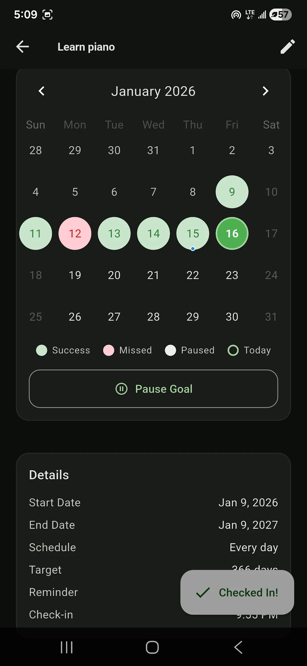 StreakUp goal calendar showing successful, missed, paused, and current days